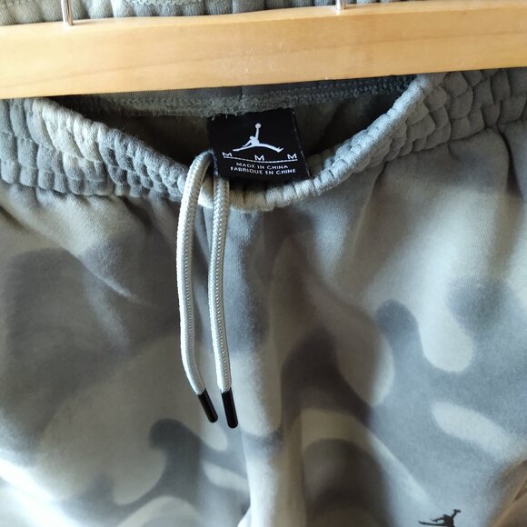 Jordan Camo Retro 5 (P51) Joggers (2017) - Picture 6 of 9
